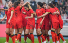 中國女足大勝，國腳22歲帽子戲法助攻，球迷狂歡！
