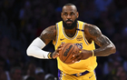 詹姆斯領(lǐng)跑！美媒揭曉NBA搶七得分王，杜蘭特11分，庫里10分，伯德第6。