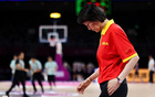 中國(guó)U19女籃慘敗加拿大隊(duì)，攻防失守，凈負(fù)63分。